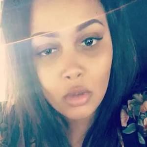 Meet your Posher, Marion